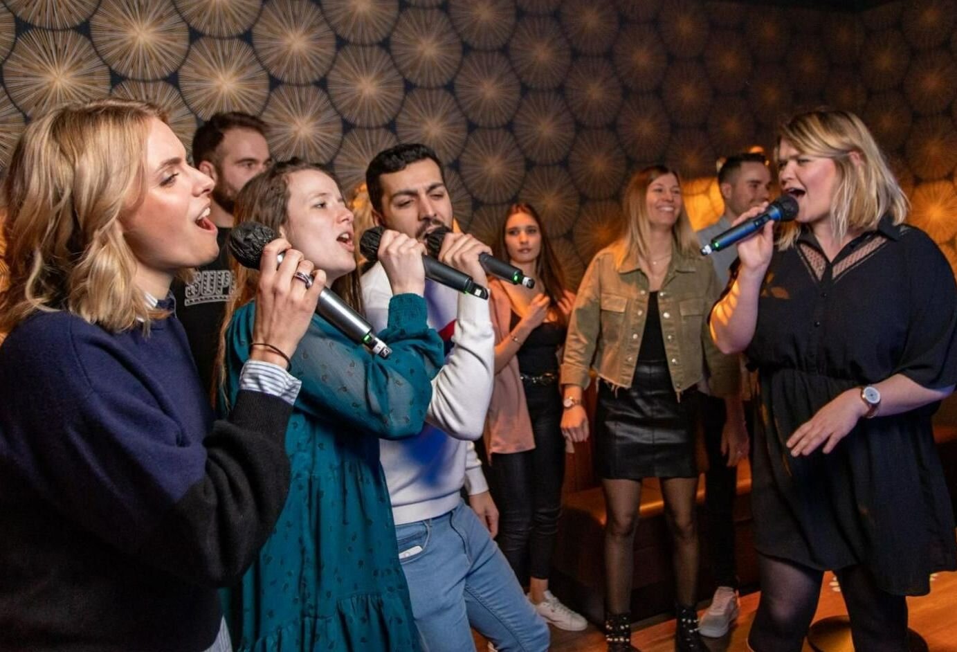 Souder les collaborateurs et renforcer l'esprit d'équipe lors d'un afterwork à Reims