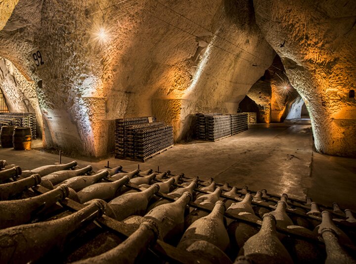 Visitez les caves des grandes maisons et les vignerons à Reims