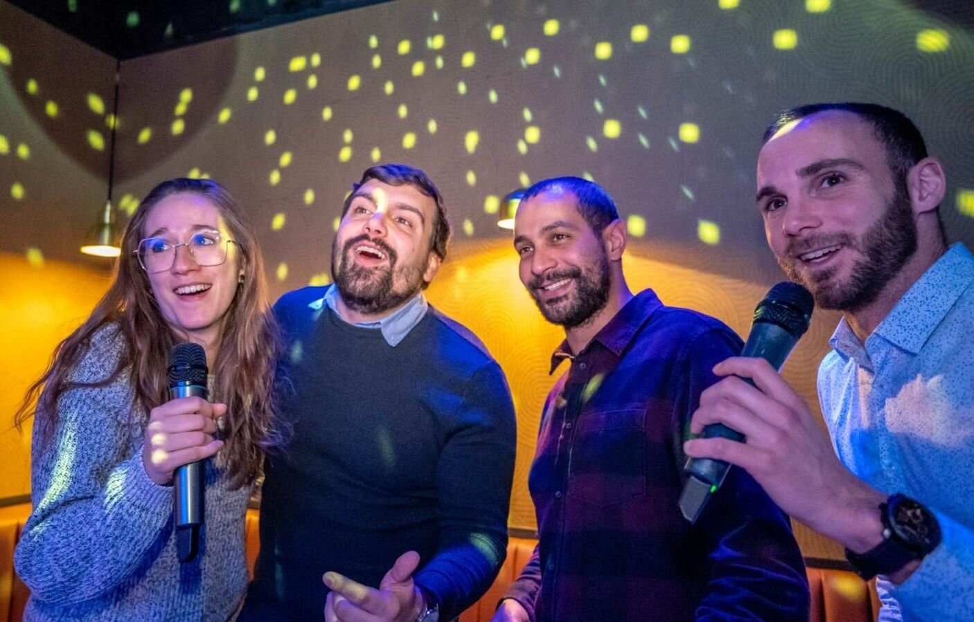 chanter en groupe pour détendre l'atmosphère